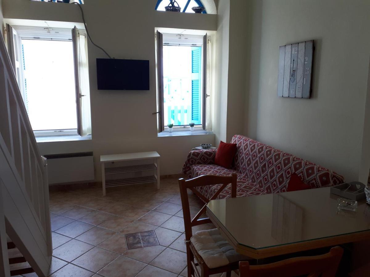 Roula'S Suites Ándros 외부 사진